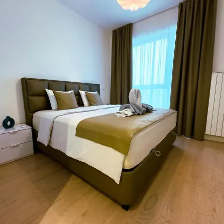 Exceptional Waterfront - Na Vodi Apartament